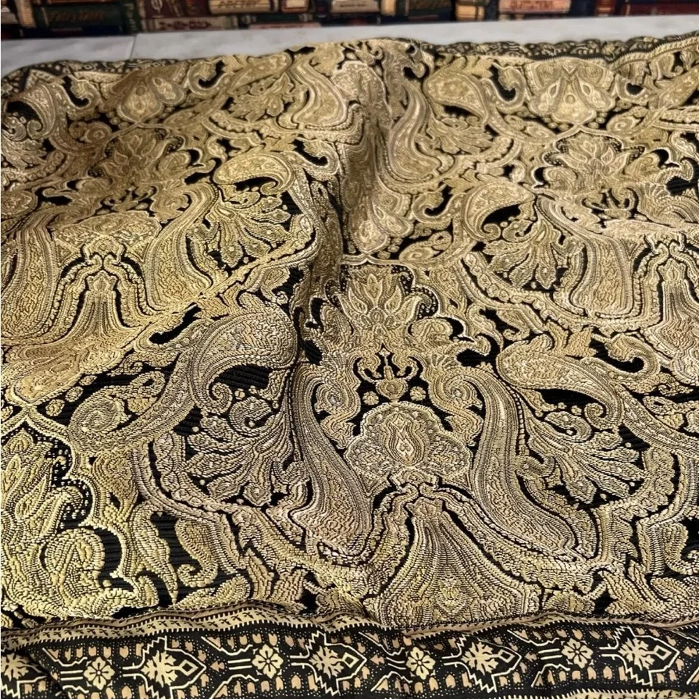 Croscill LUXURY BLACK & GOLD PAISLEY (4PC) Pillow Sham & Euro Sham Set
